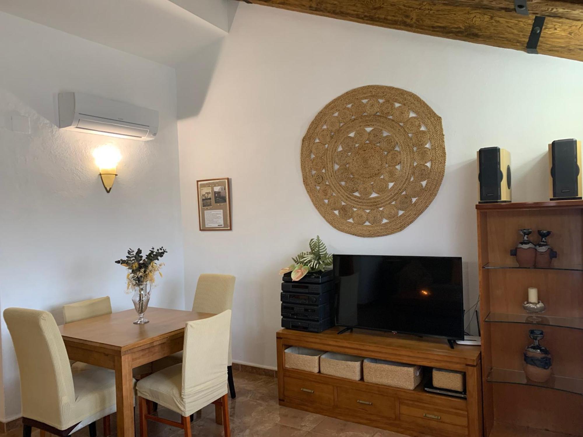 Country house Casa Enric , Con Zona Infantil, Piscina Y Parking Privado